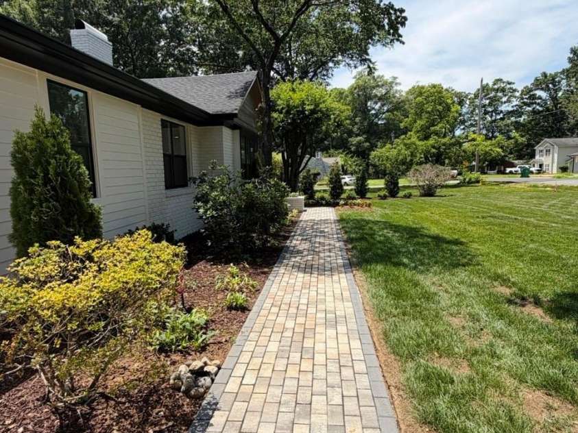 5306 Wales Street, Charlotte, NC 28269.  MLS# CAR4392147, YatesRealty ID 30940. 