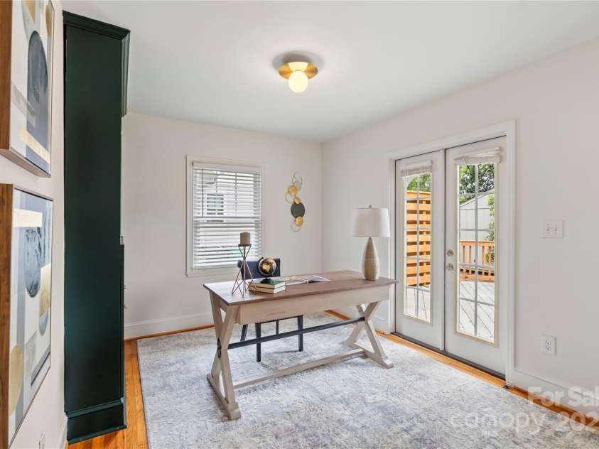 2608 Laburnum Avenue, Charlotte, NC 28205.  MLS# CAR4285959, YatesRealty ID 30941. 