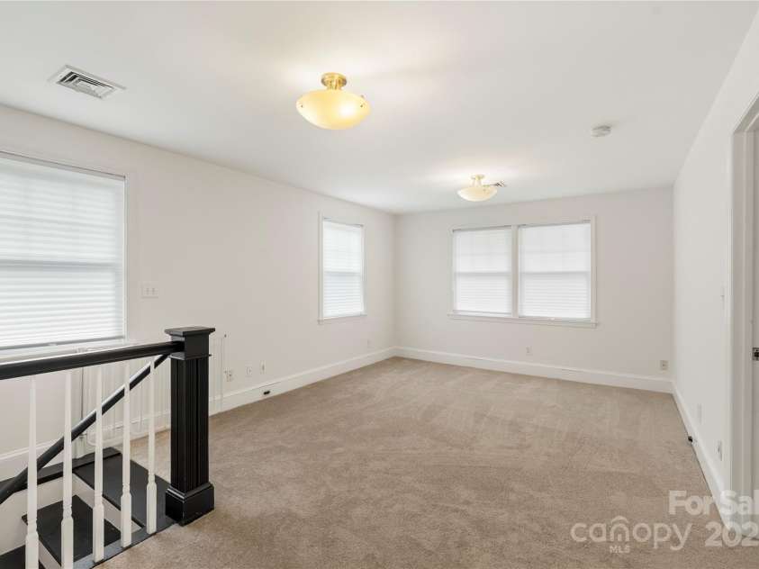 2608 Laburnum Avenue, Charlotte, NC 28205.  MLS# CAR4285959, YatesRealty ID 30941. 