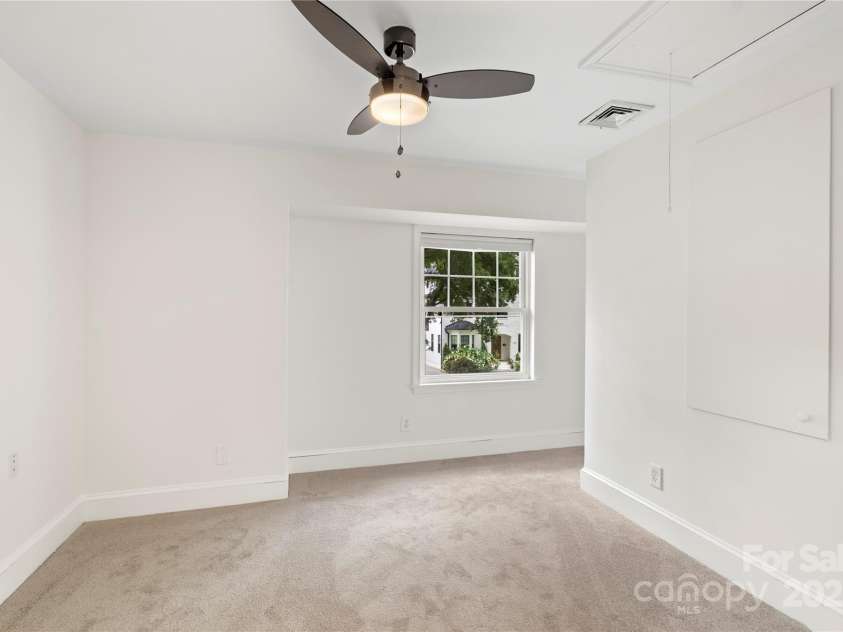 2608 Laburnum Avenue, Charlotte, NC 28205.  MLS# CAR4285959, YatesRealty ID 30941. 