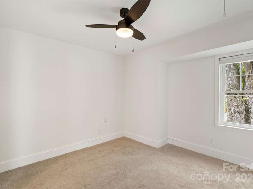 2608 Laburnum Avenue, Charlotte, NC 28205.  MLS# CAR4285959, YatesRealty ID 30941. 