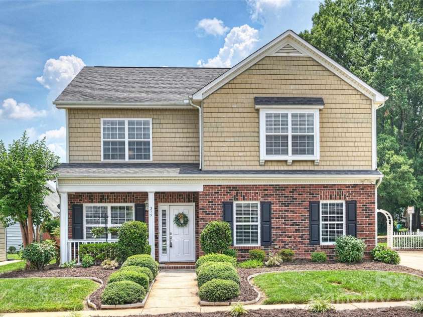 315 Wendover Drive, Locust, NC 28097.  MLS# CAR4391578, YatesRealty ID 30941. 315 Wendover Drive