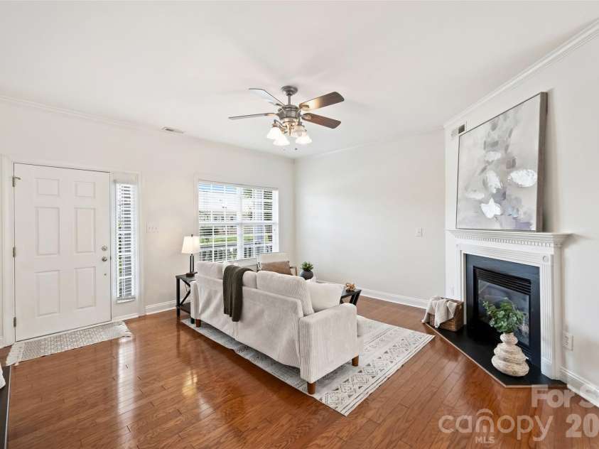 315 Wendover Drive, Locust, NC 28097.  MLS# CAR4391578, YatesRealty ID 30941. Great Room
