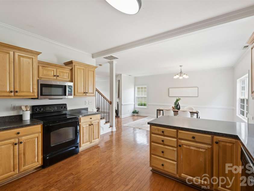 315 Wendover Drive, Locust, NC 28097.  MLS# CAR4391578, YatesRealty ID 30941. Kitchen