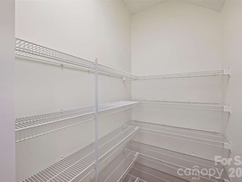 315 Wendover Drive, Locust, NC 28097.  MLS# CAR4391578, YatesRealty ID 30941. Walk-In Pantry