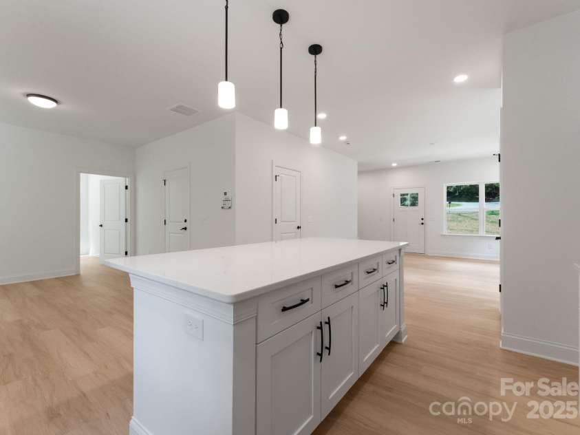 103 Emily Circle, Mooresville, NC 28115.  MLS# CAR4277001, YatesRealty ID 30943. 