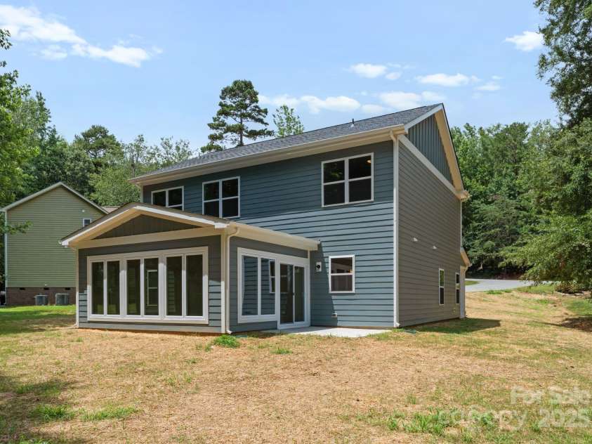 103 Emily Circle, Mooresville, NC 28115.  MLS# CAR4277001, YatesRealty ID 30943. 
