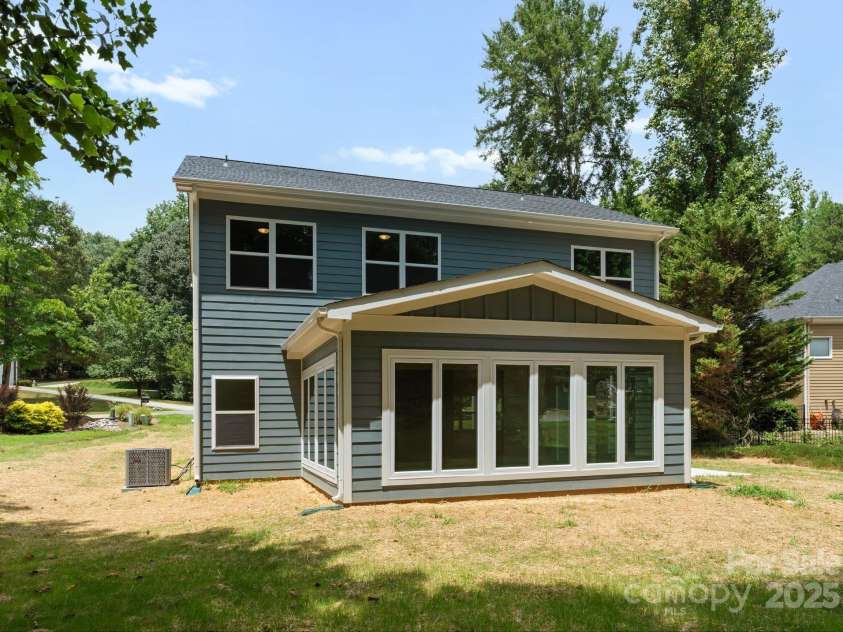 103 Emily Circle, Mooresville, NC 28115.  MLS# CAR4277001, YatesRealty ID 30943. 