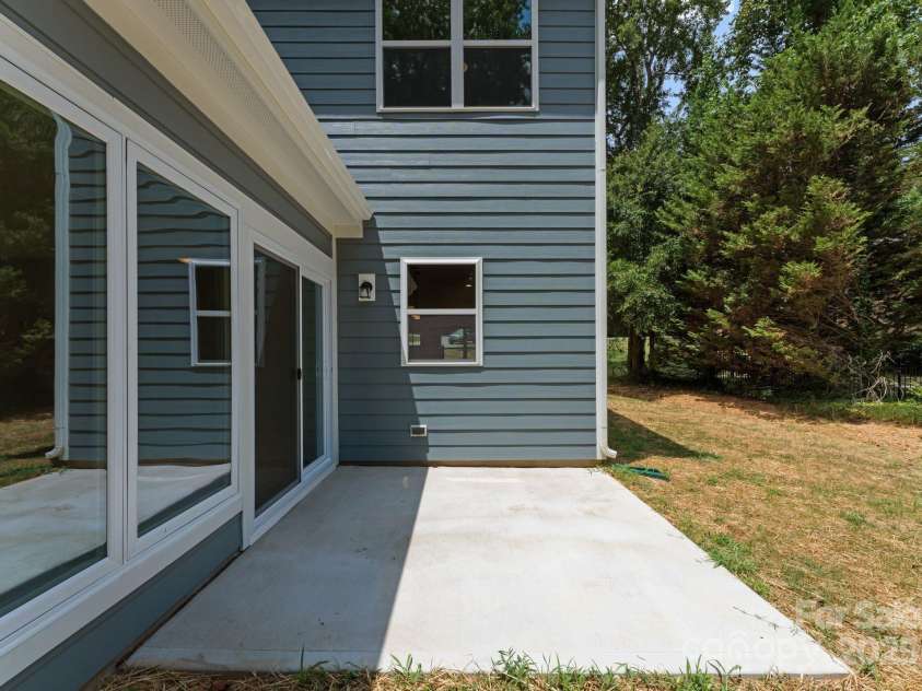 103 Emily Circle, Mooresville, NC 28115.  MLS# CAR4277001, YatesRealty ID 30943. Porch off Sunroom