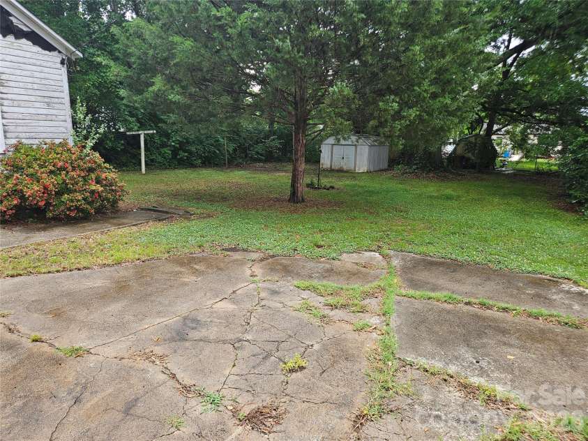 315 North Street, Belmont, NC 28012.  MLS# CAR4386503, YatesRealty ID 30943. 