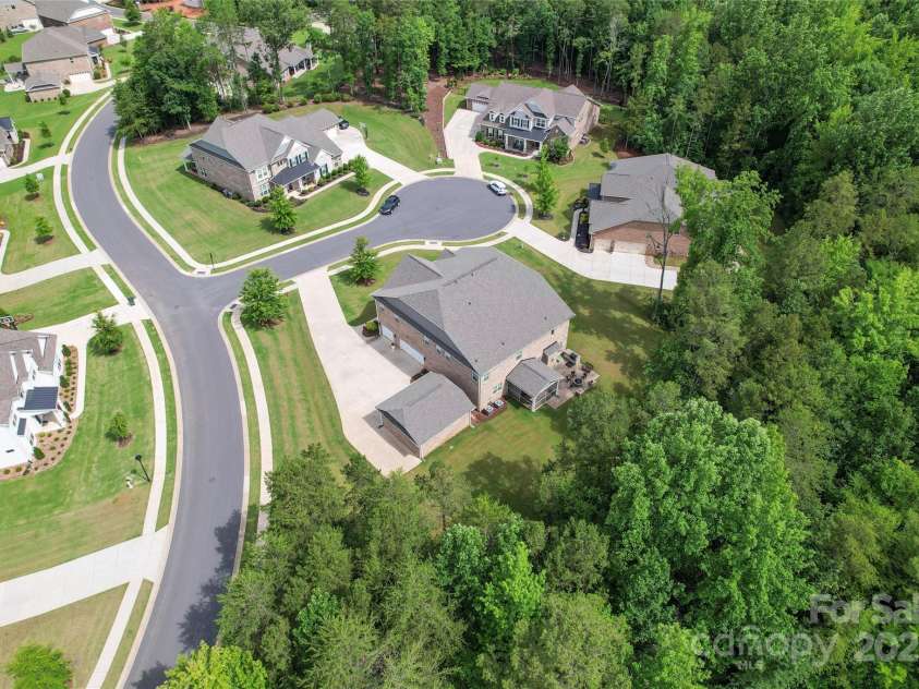 4008 Pinot Way, Fort Mill, SC 29707.  MLS# CAR4268803, YatesRealty ID 30944. Only four home in the cul de sac.