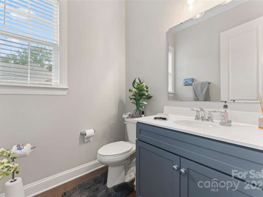 4008 Pinot Way, Fort Mill, SC 29707.  MLS# CAR4268803, YatesRealty ID 30944. Powder Room on the main level is beautiful and spacious.