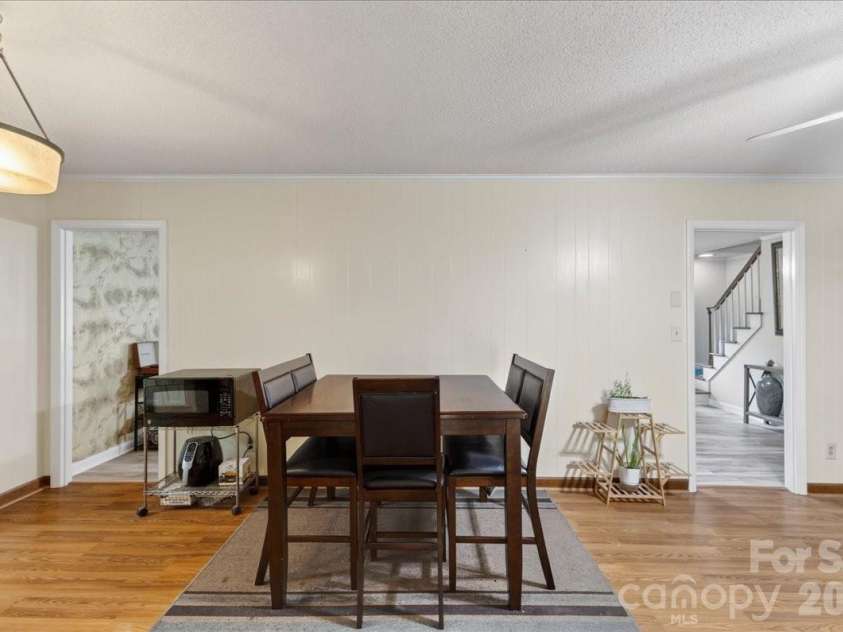 1303 Wildwood Drive, Kannapolis, NC 28081.  MLS# CAR4382701, YatesRealty ID 30945. Breakfast Area