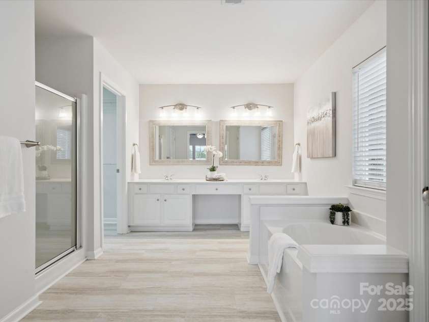 3512 Arborhill Road, Charlotte, NC 28270.  MLS# CAR4285595, YatesRealty ID 30945. 