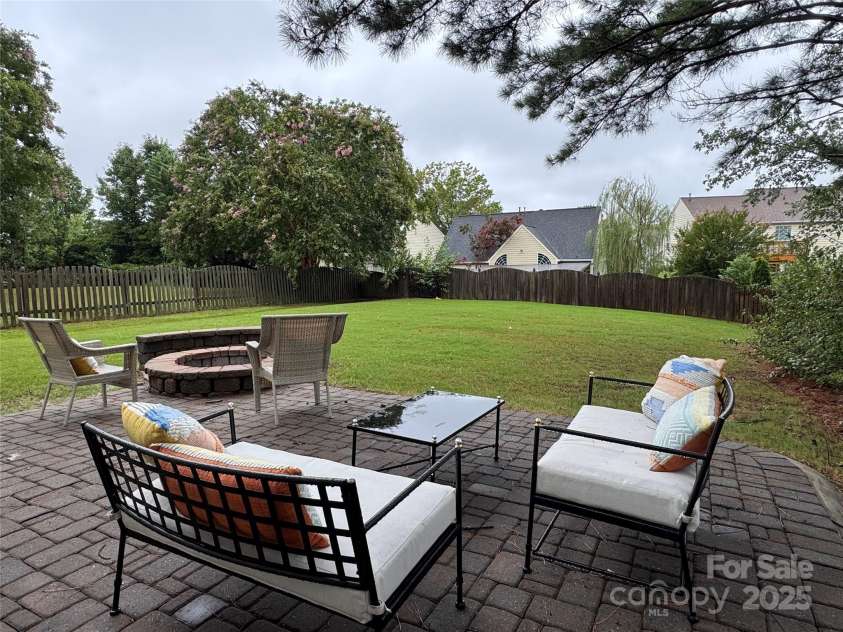 3512 Arborhill Road, Charlotte, NC 28270.  MLS# CAR4285595, YatesRealty ID 30945. 