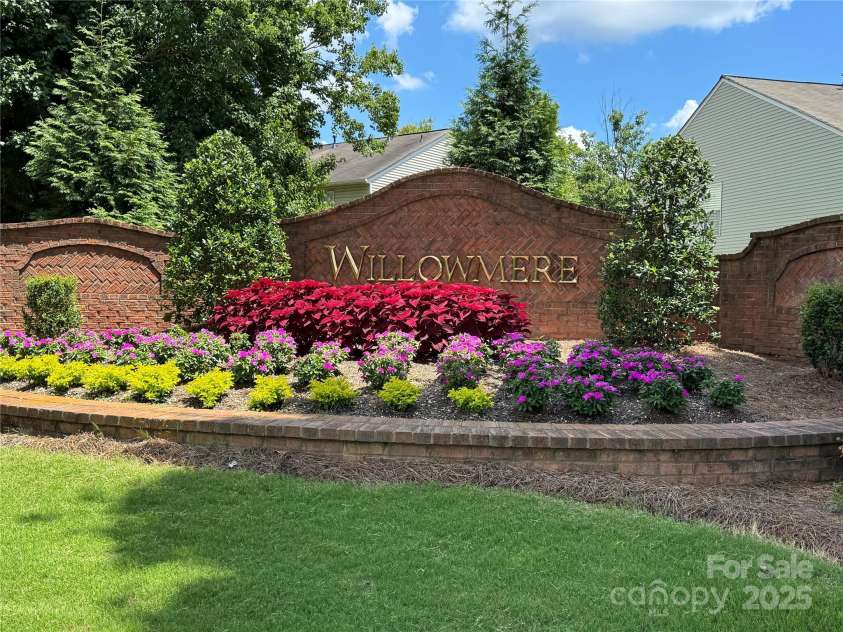 3512 Arborhill Road, Charlotte, NC 28270.  MLS# CAR4285595, YatesRealty ID 30945. 
