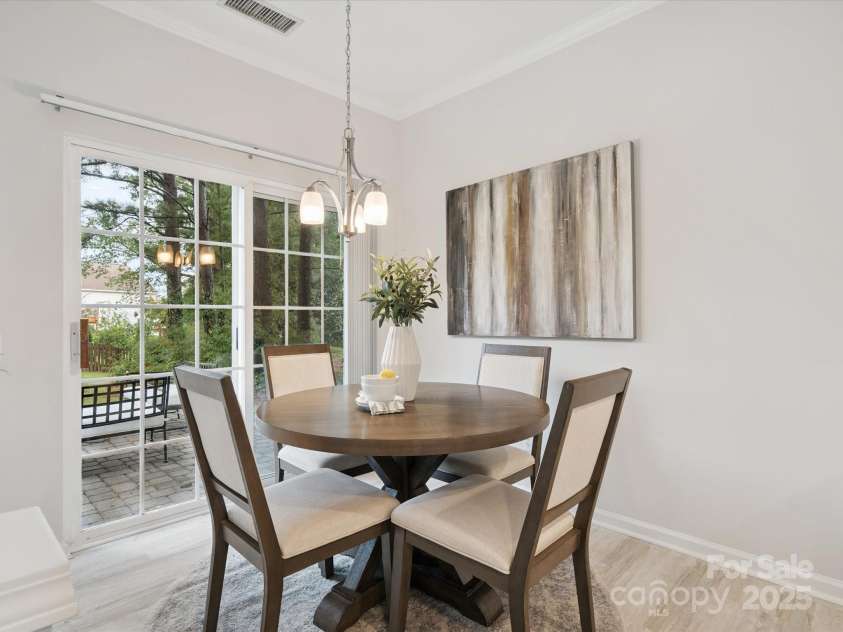 3512 Arborhill Road, Charlotte, NC 28270.  MLS# CAR4285595, YatesRealty ID 30945. 