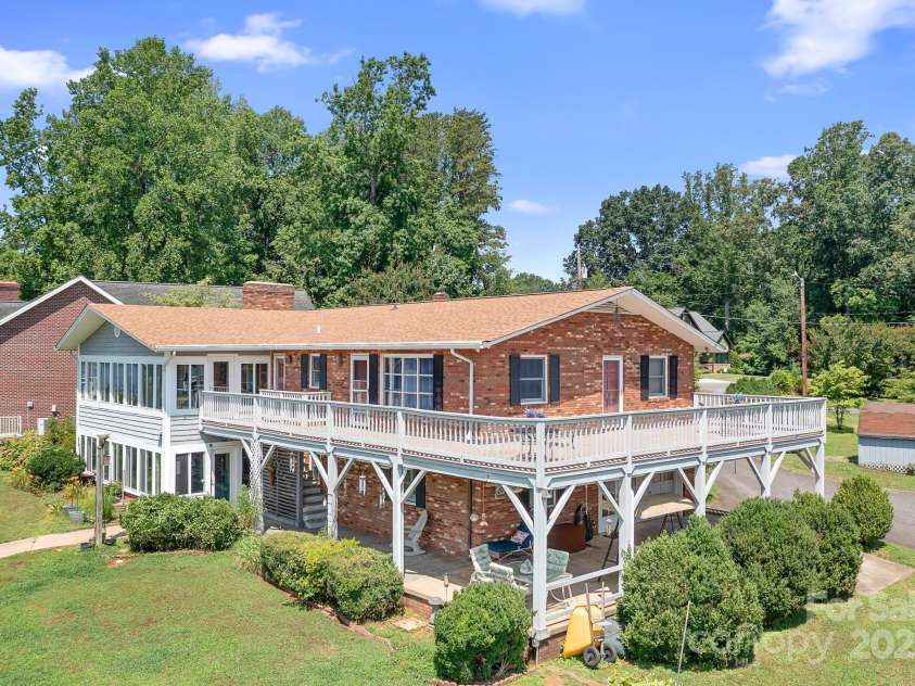 177 Brer Fox Trail, Troutman, NC 28166.  MLS# CAR4284185, YatesRealty ID 30946. 