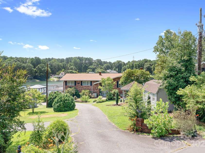 177 Brer Fox Trail, Troutman, NC 28166.  MLS# CAR4284185, YatesRealty ID 30946. 