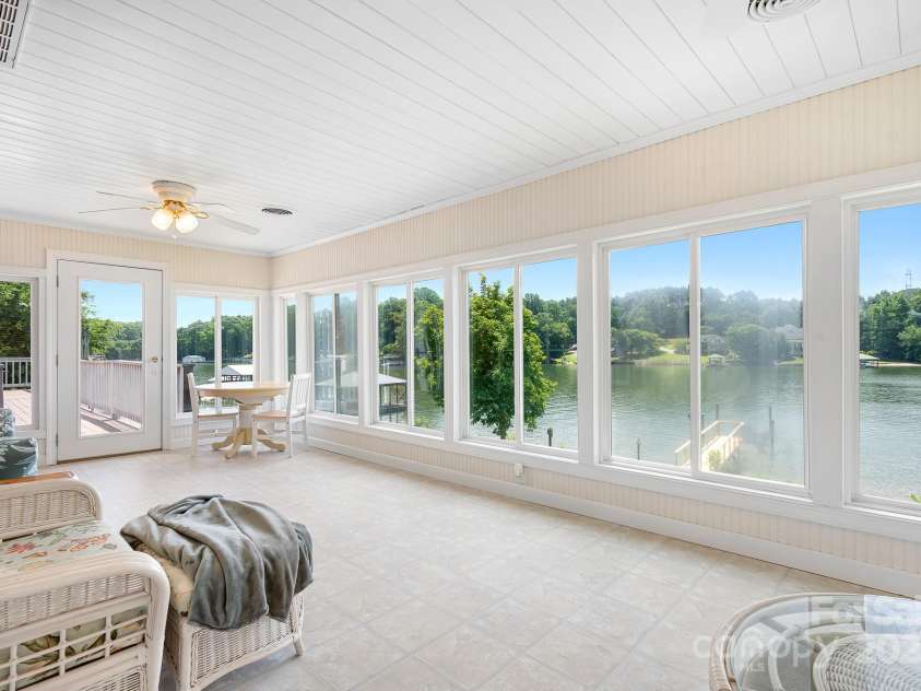 177 Brer Fox Trail, Troutman, NC 28166.  MLS# CAR4284185, YatesRealty ID 30946. Main level Sunroom