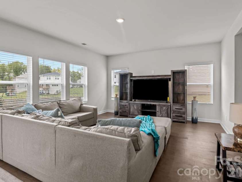 160 Shepherds Landing Drive, Mooresville, NC 28115.  MLS# CAR4409755, YatesRealty ID 30947. 