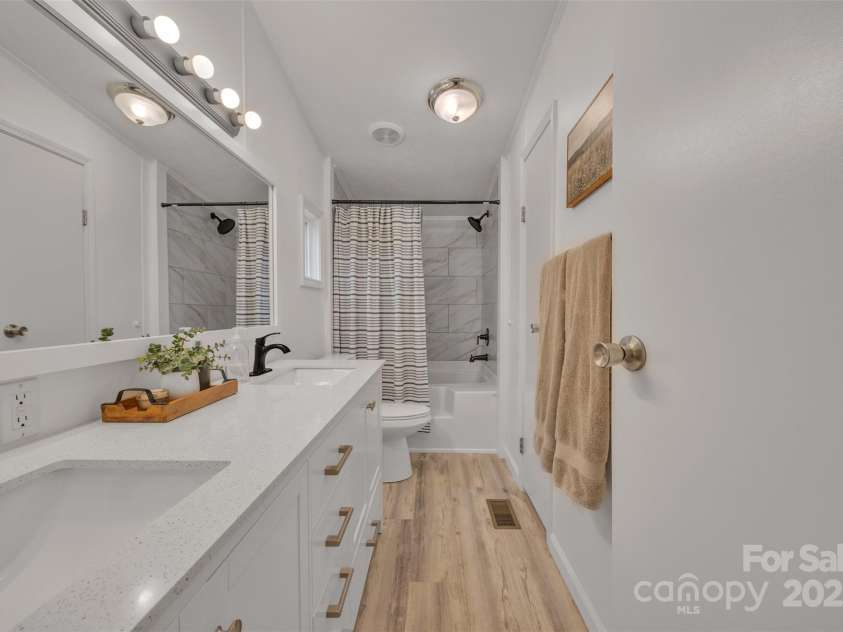 178 Steve Watts Drive, Taylorsville, NC 28681.  MLS# CAR4290079, YatesRealty ID 30948. 