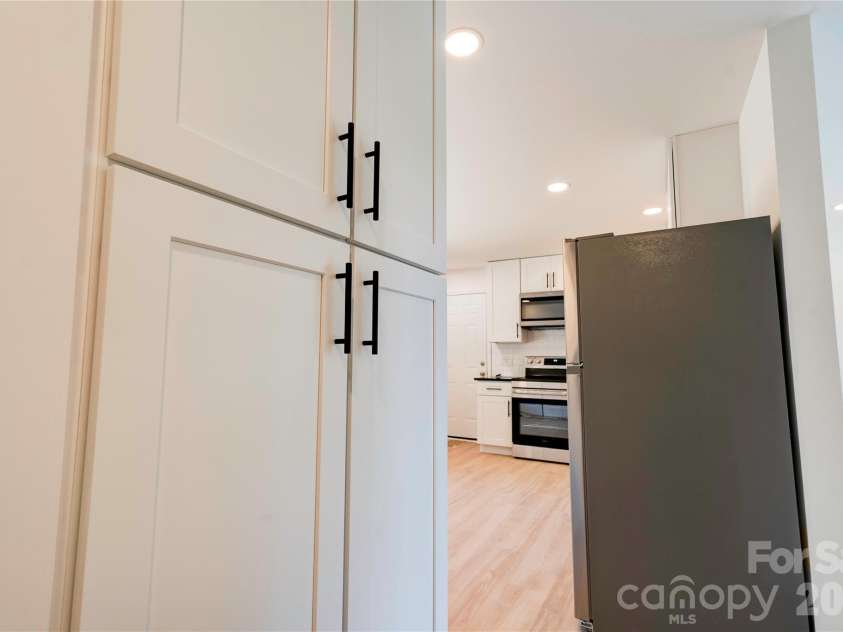 2994 Lutz Boulevard, Newton, NC 28658.  MLS# CAR4392327, YatesRealty ID 30949. 