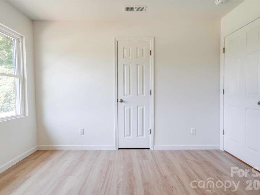 2994 Lutz Boulevard, Newton, NC 28658.  MLS# CAR4392327, YatesRealty ID 30949. 