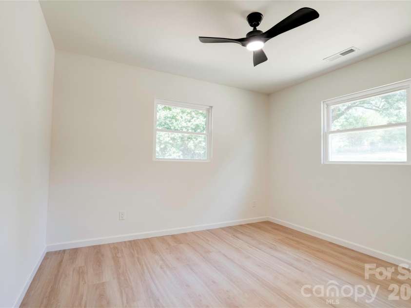 2994 Lutz Boulevard, Newton, NC 28658.  MLS# CAR4392327, YatesRealty ID 30949. 