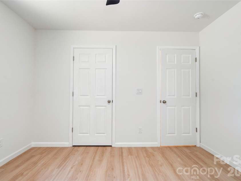 2994 Lutz Boulevard, Newton, NC 28658.  MLS# CAR4392327, YatesRealty ID 30949. 