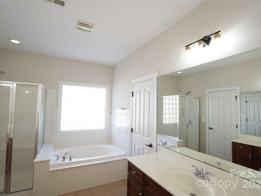 664 Vega Street, Concord, NC 28027.  MLS# CAR4239183, YatesRealty ID 3095. Primary Bathroom