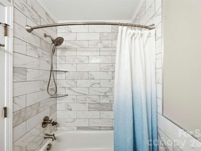 303 Brook Valley Drive, Salisbury, NC 28147.  MLS# CAR4390737, YatesRealty ID 30951. 