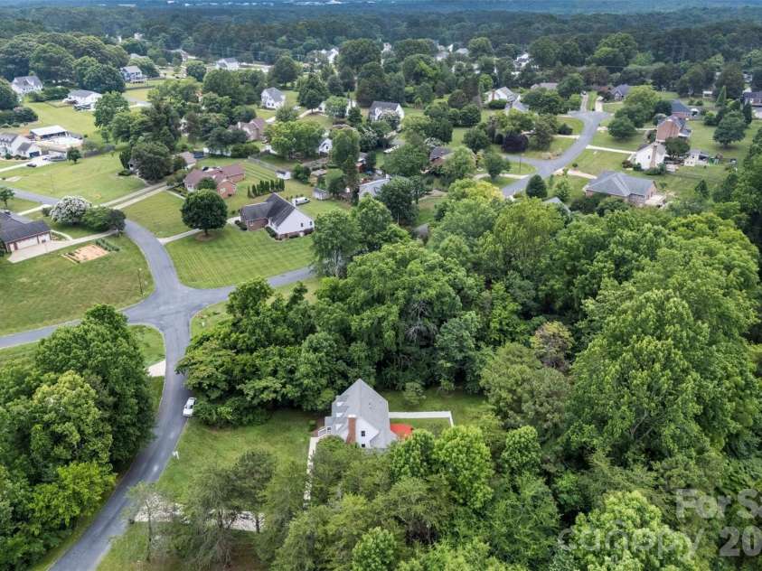 303 Brook Valley Drive, Salisbury, NC 28147.  MLS# CAR4390737, YatesRealty ID 30951. 