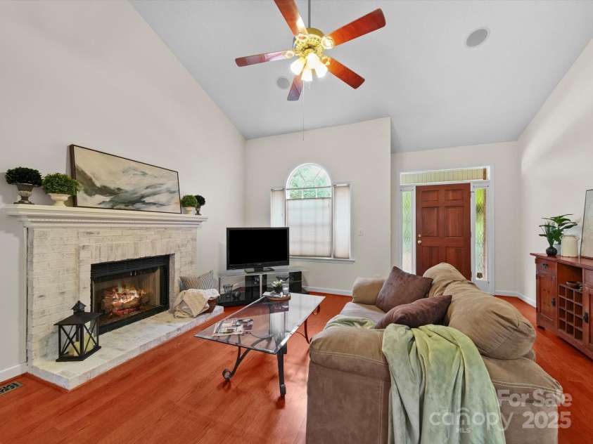 8103 Rachel Court, Waxhaw, NC 28173.  MLS# CAR4287181, YatesRealty ID 30951. Family Room
