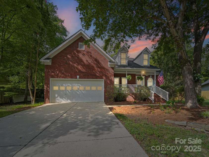 8103 Rachel Court, Waxhaw, NC 28173.  MLS# CAR4287181, YatesRealty ID 30951. Twilight