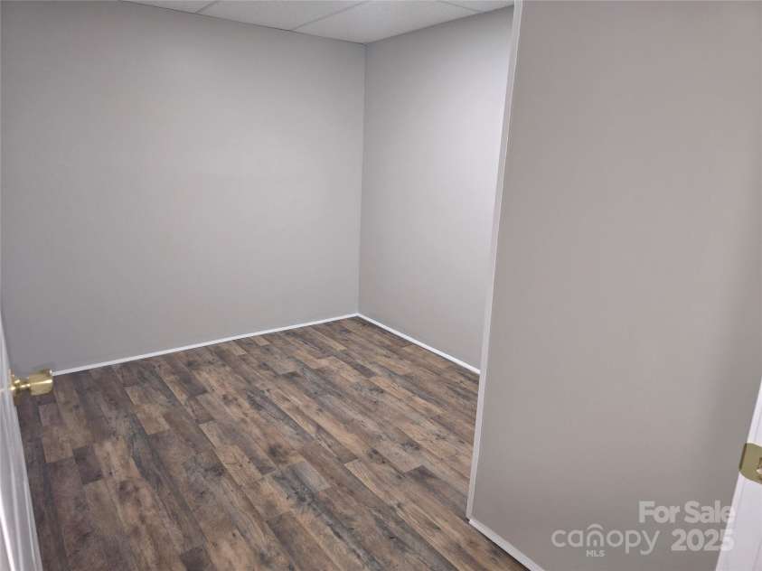 1660 Songwood Road, Concord, NC 28025.  MLS# CAR4268086, YatesRealty ID 30952. Basement bedroom