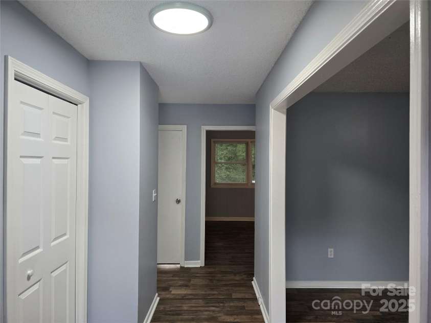 1660 Songwood Road, Concord, NC 28025.  MLS# CAR4268086, YatesRealty ID 30952. Foyer