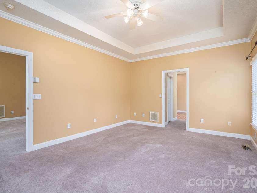 2603 Tralee Drive, Gastonia, NC 28056.  MLS# CAR4387674, YatesRealty ID 30952. 