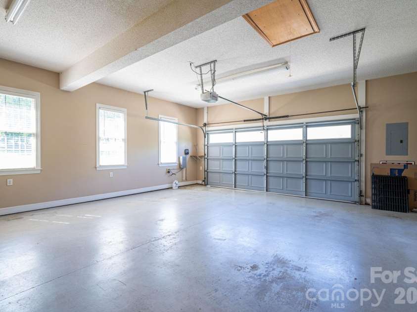 2603 Tralee Drive, Gastonia, NC 28056.  MLS# CAR4387674, YatesRealty ID 30952. 