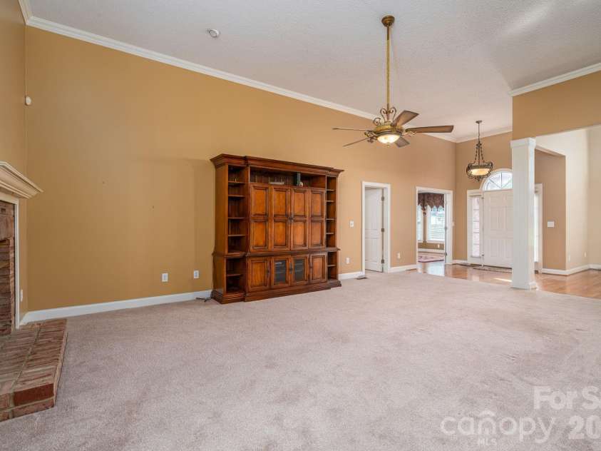 2603 Tralee Drive, Gastonia, NC 28056.  MLS# CAR4387674, YatesRealty ID 30952. Great room