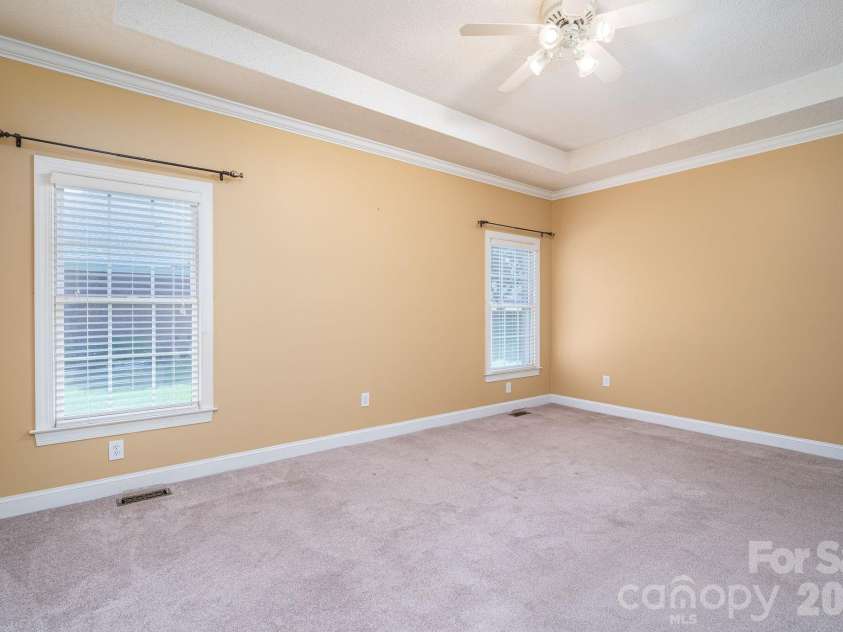 2603 Tralee Drive, Gastonia, NC 28056.  MLS# CAR4387674, YatesRealty ID 30952. Primary bed