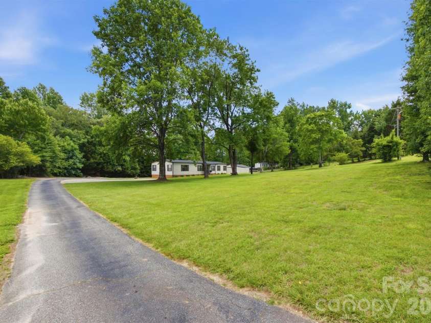 2733 Powell Drive Extension, Valdese, NC 28690.  MLS# CAR4388574, YatesRealty ID 30953. 