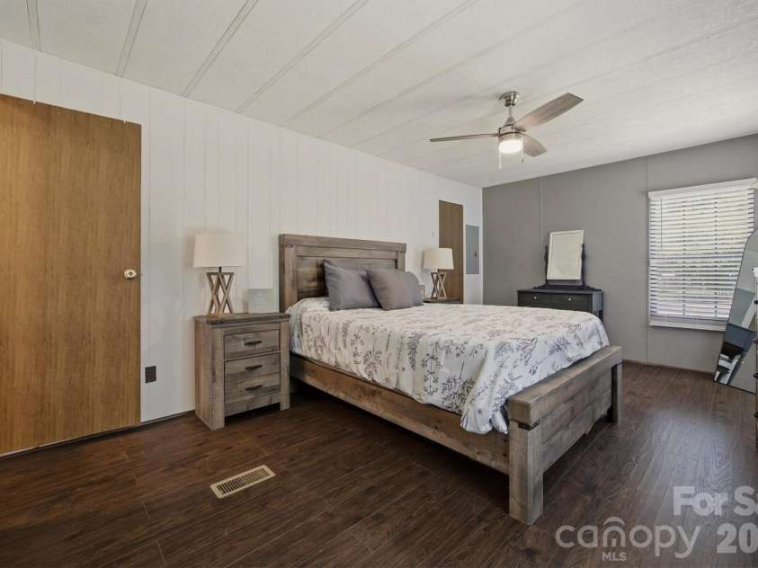 2733 Powell Drive Extension, Valdese, NC 28690.  MLS# CAR4388574, YatesRealty ID 30953. 