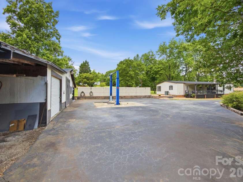 2733 Powell Drive Extension, Valdese, NC 28690.  MLS# CAR4388574, YatesRealty ID 30953. 