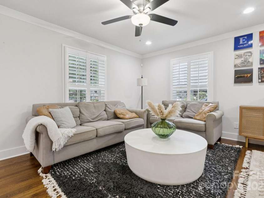 5027 Milford Road, Charlotte, NC 28210.  MLS# CAR4279486, YatesRealty ID 30953. 