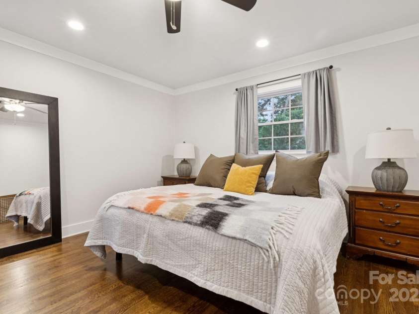 5027 Milford Road, Charlotte, NC 28210.  MLS# CAR4279486, YatesRealty ID 30953. 