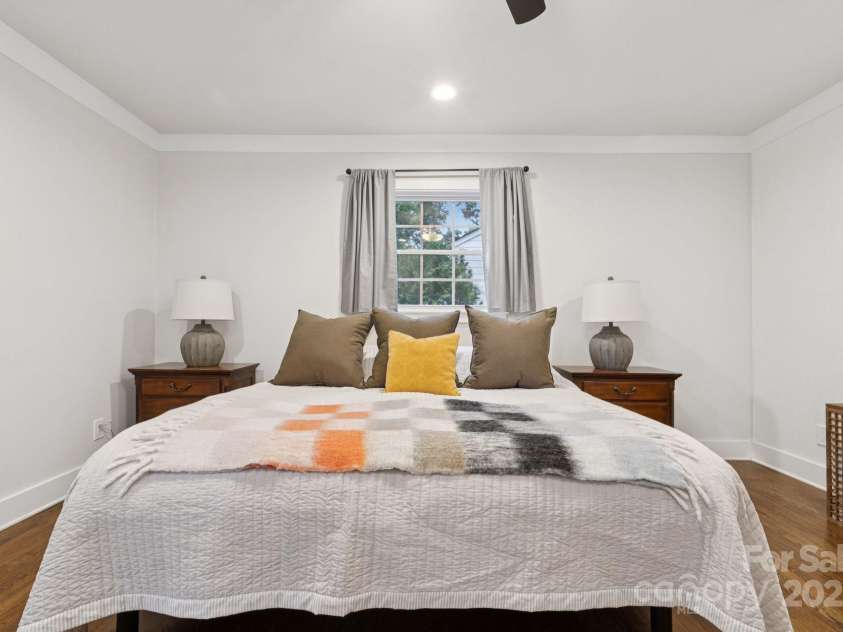 5027 Milford Road, Charlotte, NC 28210.  MLS# CAR4279486, YatesRealty ID 30953. 