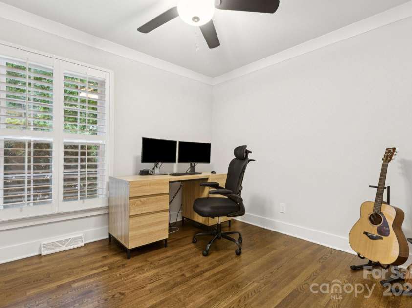 5027 Milford Road, Charlotte, NC 28210.  MLS# CAR4279486, YatesRealty ID 30953. 