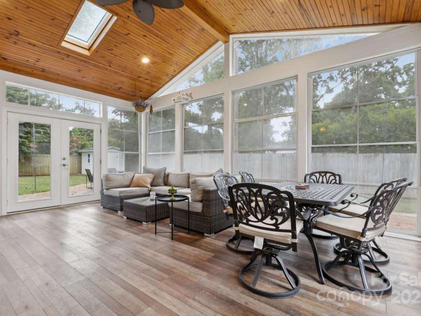 5027 Milford Road, Charlotte, NC 28210.  MLS# CAR4279486, YatesRealty ID 30953. 
