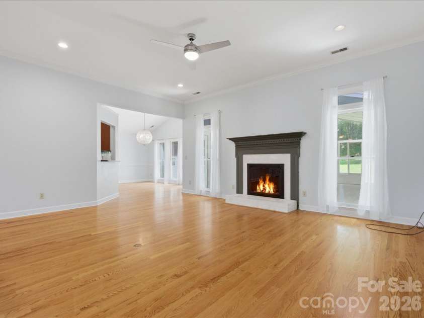 10314 Rougemont Lane, Charlotte, NC 28277.  MLS# CAR4375899, YatesRealty ID 30954. 